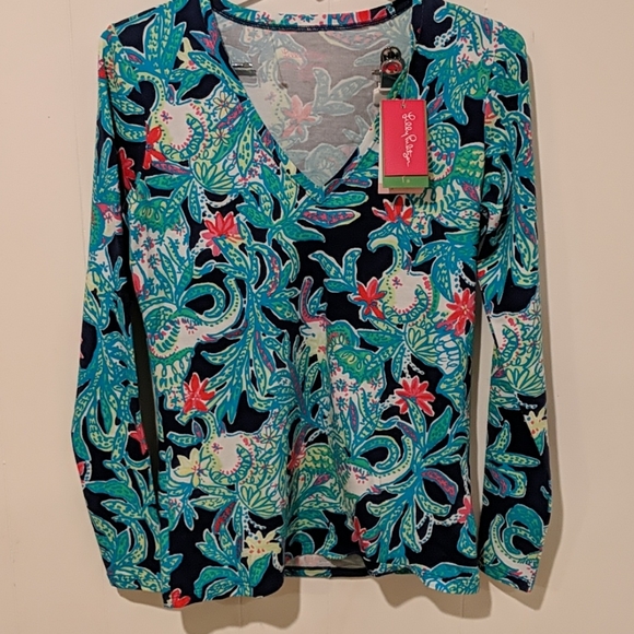Lily Pulitzer Long Sleeved V Neck Waverly Top - Picture 3 of 7